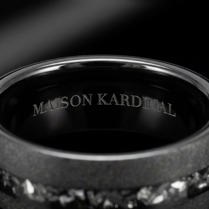 Signature MAISON KARDINAL gravée à l&